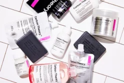 Carbon Theory Charcoal, Tea Tree Oil & Mineral Mud 9 Carbon Theory Charcoal, Tea Tree Oil & Mineral Mud -Nue Boutique carbon theory charcoal tea tree oil mineral mud masque regenerateur intense pour peaux a problemes acne 4