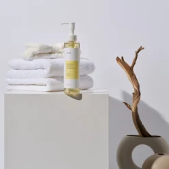 IUnik Calendula -Nue Boutique iunik calendula huile demaquillante purifiante peaux sensibles 2