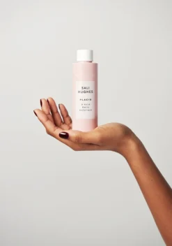 Revolution Skincare X Sali Hughes Placid -Nue Boutique revolution skincare x sali hughes placid lotion tonique exfoliante douce 3