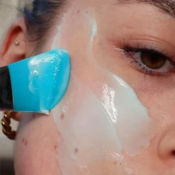 Sand & Sky Tasmanian Spring Water Intense Hydrating Mask 6 Sand & Sky Tasmanian Spring Water Intense Hydrating Mask -Nue Boutique sand sky tasmanian spring water intense hydrating mask masque hydratant intense 2