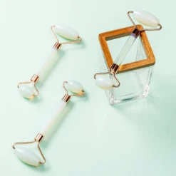 Zoë Ayla Classy White Opal Roller -Nue Boutique zoe ayla classy white opal roller rouleau de massage visage 3